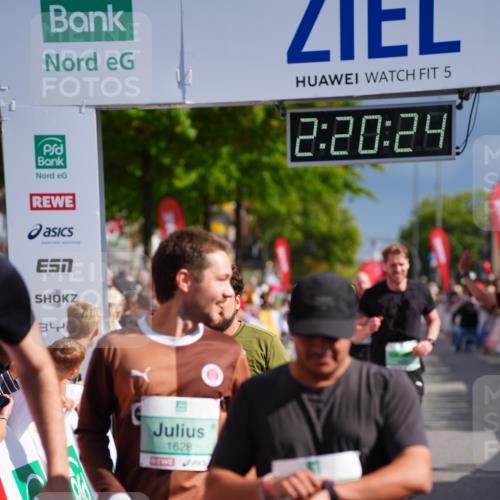 20.09.2026 - PSD Bank Halbmarathon LAZAROV Photography http://msf.ph/oto/10537736 20.09.2026 12:20:24 Ziel 1021, 1261, 1628, 1755, 1892, 2737, 3085, 4228, 4237, 4270, 4632 meine-sportfotos.de