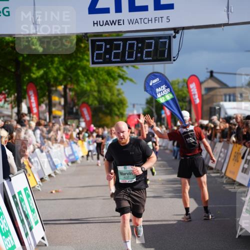 20.09.2026 - PSD Bank Halbmarathon LAZAROV Photography http://msf.ph/oto/10537793 20.09.2026 12:20:27 Ziel 1021, 1261, 1294, 1628, 1755, 1892, 2351, 3097, 4228, 4237, 4270, 4632 meine-sportfotos.de