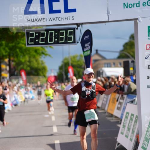 20.09.2026 - PSD Bank Halbmarathon LAZAROV Photography http://msf.ph/oto/10537904 20.09.2026 12:20:34 Ziel 1294, 2351, 2741, 3097, 3217, 4237, 4754 meine-sportfotos.de