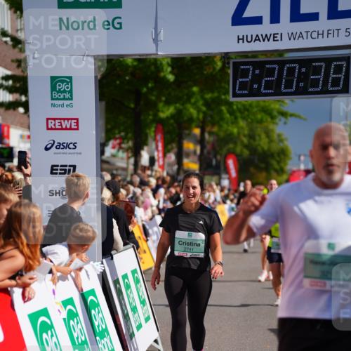 20.09.2026 - PSD Bank Halbmarathon LAZAROV Photography http://msf.ph/oto/10537977 20.09.2026 12:20:38 Ziel 1127, 2351, 2741, 3217, 4125, 4754 meine-sportfotos.de