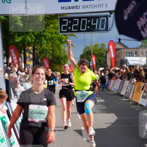 20.09.2026 - PSD Bank Halbmarathon LAZAROV Photography http://msf.ph/oto/10538018 20.09.2026 12:20:40 Ziel 1127, 2741, 3217, 4125, 4754 meine-sportfotos.de
