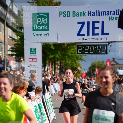 20.09.2026 - PSD Bank Halbmarathon LAZAROV Photography http://msf.ph/oto/10538066 20.09.2026 12:20:42 Ziel 1127, 2389, 2741, 3217, 3620, 4125, 4754 meine-sportfotos.de