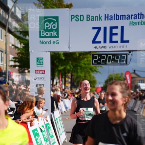 20.09.2026 - PSD Bank Halbmarathon LAZAROV Photography http://msf.ph/oto/10538073 20.09.2026 12:20:43 Ziel 1127, 2305, 2389, 2741, 3217, 3620, 3740, 4125, 4292 meine-sportfotos.de