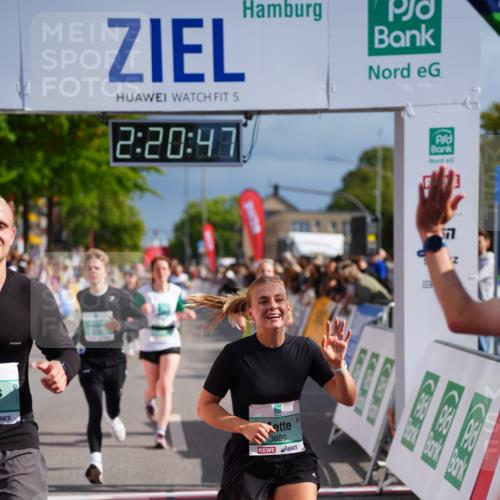 20.09.2026 - PSD Bank Halbmarathon LAZAROV Photography http://msf.ph/oto/10538135 20.09.2026 12:20:46 Ziel 1127, 2305, 2389, 2741, 3620, 3740, 4125, 4292 meine-sportfotos.de