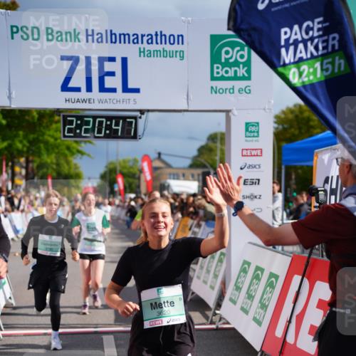 20.09.2026 - PSD Bank Halbmarathon LAZAROV Photography http://msf.ph/oto/10538147 20.09.2026 12:20:47 Ziel 1127, 2305, 2389, 3102, 3620, 3740, 4125, 4292 meine-sportfotos.de