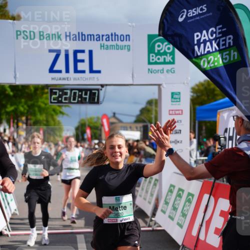 20.09.2026 - PSD Bank Halbmarathon LAZAROV Photography http://msf.ph/oto/10538154 20.09.2026 12:20:47 Ziel 1127, 2305, 2389, 3102, 3620, 3740, 4125, 4292 meine-sportfotos.de