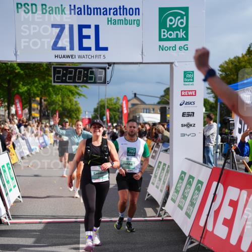 20.09.2026 - PSD Bank Halbmarathon LAZAROV Photography http://msf.ph/oto/10538257 20.09.2026 12:20:52 Ziel 1331, 2305, 2389, 3102, 3620, 3740, 4292, 4312, 4790 meine-sportfotos.de