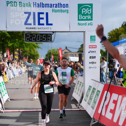 20.09.2026 - PSD Bank Halbmarathon LAZAROV Photography http://msf.ph/oto/10538263 20.09.2026 12:20:53 Ziel 1331, 2305, 2389, 3102, 3412, 3620, 3740, 4292, 4312, 4790 meine-sportfotos.de