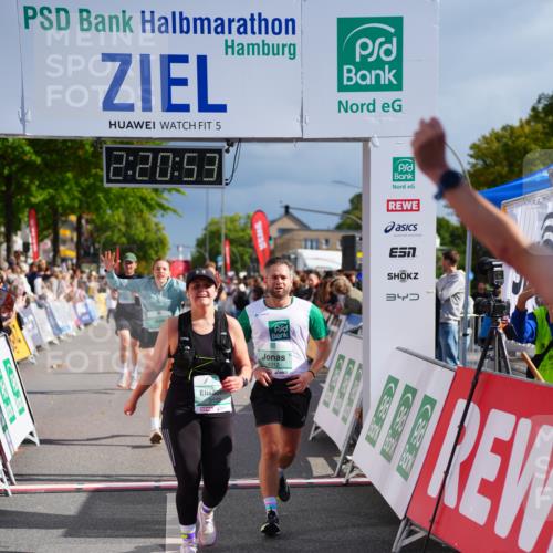20.09.2026 - PSD Bank Halbmarathon LAZAROV Photography http://msf.ph/oto/10538268 20.09.2026 12:20:53 Ziel 1331, 2305, 2389, 3102, 3412, 3620, 3740, 4292, 4312, 4790 meine-sportfotos.de