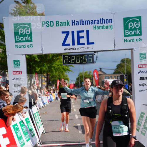 20.09.2026 - PSD Bank Halbmarathon LAZAROV Photography http://msf.ph/oto/10538300 20.09.2026 12:20:54 Ziel 1331, 2305, 3102, 3412, 3740, 4292, 4312, 4790 meine-sportfotos.de