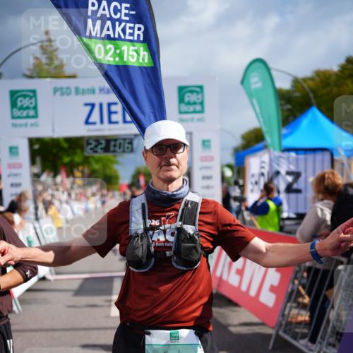 20.09.2026 - PSD Bank Halbmarathon LAZAROV Photography http://msf.ph/oto/10538403 20.09.2026 12:21:05 Ziel 3412, 4423 meine-sportfotos.de