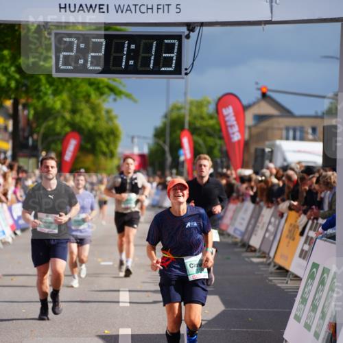 20.09.2026 - PSD Bank Halbmarathon LAZAROV Photography http://msf.ph/oto/10538476 20.09.2026 12:21:13 Ziel 1143, 1281, 2906, 2907 meine-sportfotos.de