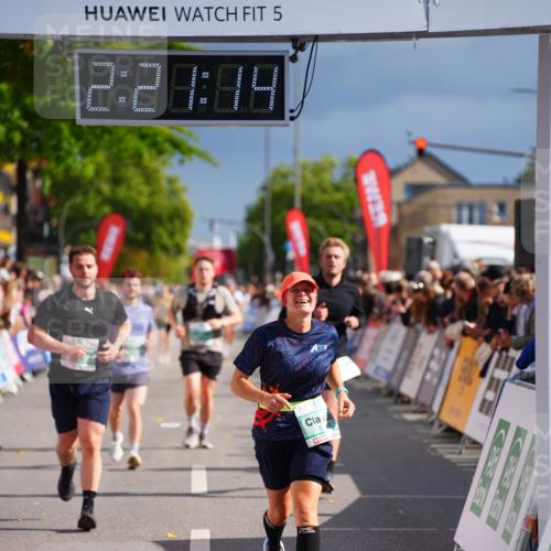 20.09.2026 - PSD Bank Halbmarathon LAZAROV Photography http://msf.ph/oto/10538487 20.09.2026 12:21:13 Ziel 1143, 1281, 2906, 2907 meine-sportfotos.de