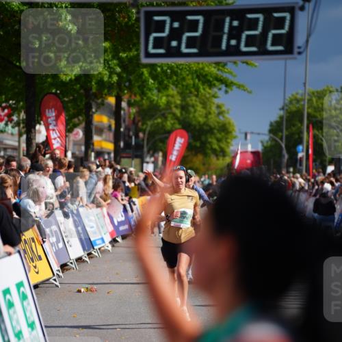 20.09.2026 - PSD Bank Halbmarathon LAZAROV Photography http://msf.ph/oto/10538596 20.09.2026 12:21:21 Ziel 1004, 1143, 1281, 2906, 2907, 3197 meine-sportfotos.de
