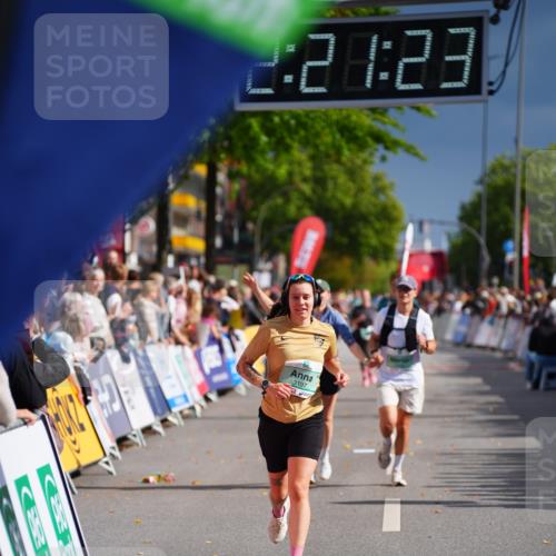 20.09.2026 - PSD Bank Halbmarathon LAZAROV Photography http://msf.ph/oto/10538613 20.09.2026 12:21:22 Ziel 1004, 1143, 1281, 1443, 2906, 2907, 3197, 3672 meine-sportfotos.de