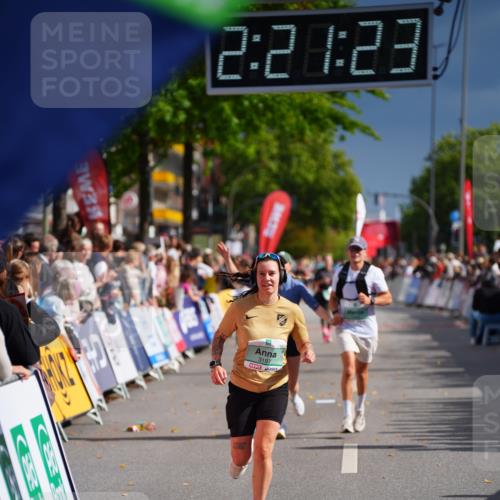 20.09.2026 - PSD Bank Halbmarathon LAZAROV Photography http://msf.ph/oto/10538620 20.09.2026 12:21:22 Ziel 1004, 1143, 1281, 1443, 2906, 2907, 3197, 3672 meine-sportfotos.de