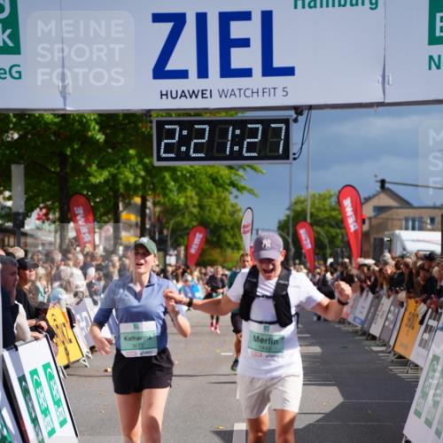 20.09.2026 - PSD Bank Halbmarathon LAZAROV Photography http://msf.ph/oto/10538690 20.09.2026 12:21:26 Ziel 1004, 1443, 1793, 3197, 3672 meine-sportfotos.de