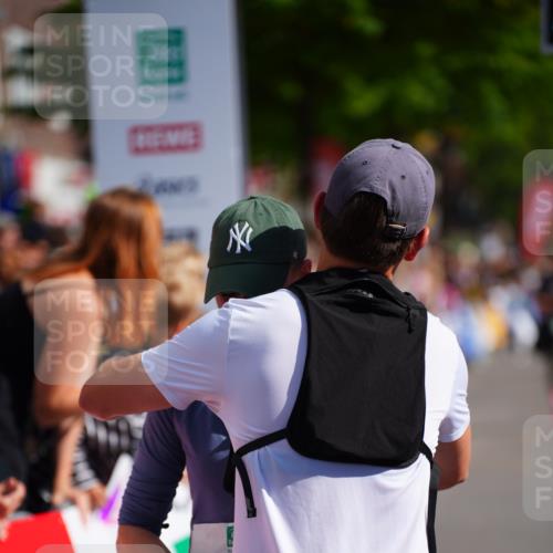 20.09.2026 - PSD Bank Halbmarathon LAZAROV Photography http://msf.ph/oto/10538715 20.09.2026 12:21:30 Ziel 1443, 1793, 3197, 3672 meine-sportfotos.de