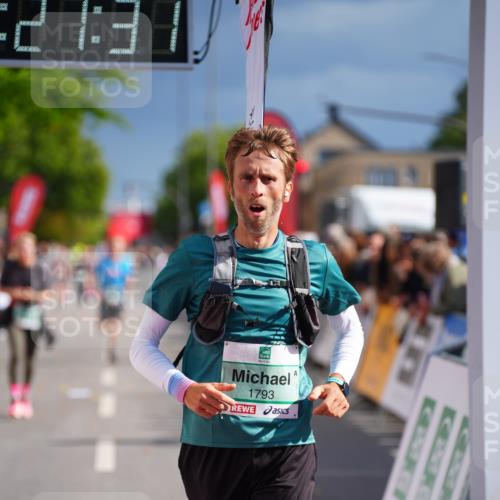 20.09.2026 - PSD Bank Halbmarathon LAZAROV Photography http://msf.ph/oto/10538720 20.09.2026 12:21:31 Ziel 1443, 1793, 3197, 3672 meine-sportfotos.de
