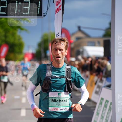 20.09.2026 - PSD Bank Halbmarathon LAZAROV Photography http://msf.ph/oto/10538726 20.09.2026 12:21:31 Ziel 1443, 1793, 3197, 3672 meine-sportfotos.de
