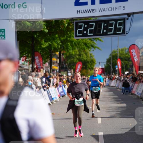 20.09.2026 - PSD Bank Halbmarathon LAZAROV Photography http://msf.ph/oto/10538761 20.09.2026 12:21:34 Ziel 1203, 1443, 1793, 3672, 4205 meine-sportfotos.de