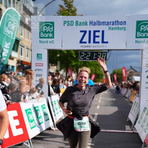 20.09.2026 - PSD Bank Halbmarathon LAZAROV Photography http://msf.ph/oto/10538798 20.09.2026 12:21:37 Ziel 1203, 1793, 4205 meine-sportfotos.de