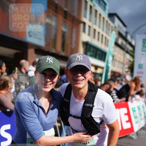 20.09.2026 - PSD Bank Halbmarathon LAZAROV Photography http://msf.ph/oto/10538820 20.09.2026 12:21:40 Ziel 1203, 4205 meine-sportfotos.de