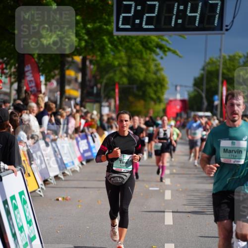 20.09.2026 - PSD Bank Halbmarathon LAZAROV Photography http://msf.ph/oto/10538872 20.09.2026 12:21:46 Ziel 1097, 1714 meine-sportfotos.de
