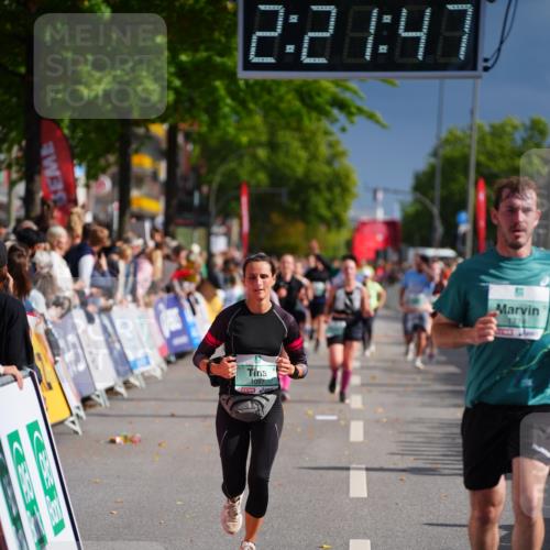 20.09.2026 - PSD Bank Halbmarathon LAZAROV Photography http://msf.ph/oto/10538878 20.09.2026 12:21:46 Ziel 1097, 1714 meine-sportfotos.de