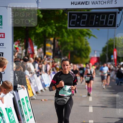 20.09.2026 - PSD Bank Halbmarathon LAZAROV Photography http://msf.ph/oto/10538904 20.09.2026 12:21:47 Ziel 1041, 1097, 1714 meine-sportfotos.de