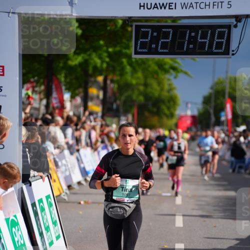 20.09.2026 - PSD Bank Halbmarathon LAZAROV Photography http://msf.ph/oto/10538912 20.09.2026 12:21:47 Ziel 1041, 1097, 1714 meine-sportfotos.de