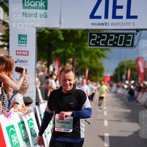 20.09.2026 - PSD Bank Halbmarathon LAZAROV Photography http://msf.ph/oto/10539105 20.09.2026 12:22:03 Ziel 2060, 2235, 2917, 3741, 4303, 4310, 4315 meine-sportfotos.de