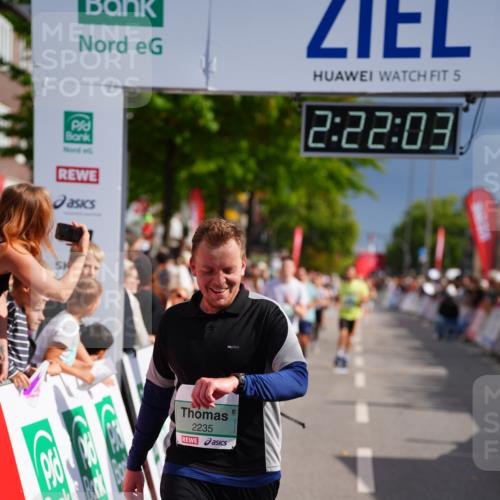 20.09.2026 - PSD Bank Halbmarathon LAZAROV Photography http://msf.ph/oto/10539111 20.09.2026 12:22:03 Ziel 2060, 2235, 2917, 3741, 4303, 4310, 4315 meine-sportfotos.de
