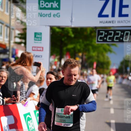 20.09.2026 - PSD Bank Halbmarathon LAZAROV Photography http://msf.ph/oto/10539116 20.09.2026 12:22:03 Ziel 2060, 2235, 2917, 3741, 4303, 4310, 4315 meine-sportfotos.de