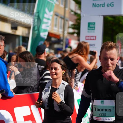 20.09.2026 - PSD Bank Halbmarathon LAZAROV Photography http://msf.ph/oto/10539127 20.09.2026 12:22:04 Ziel 2060, 2235, 2770, 3741, 4303, 4310, 4315 meine-sportfotos.de