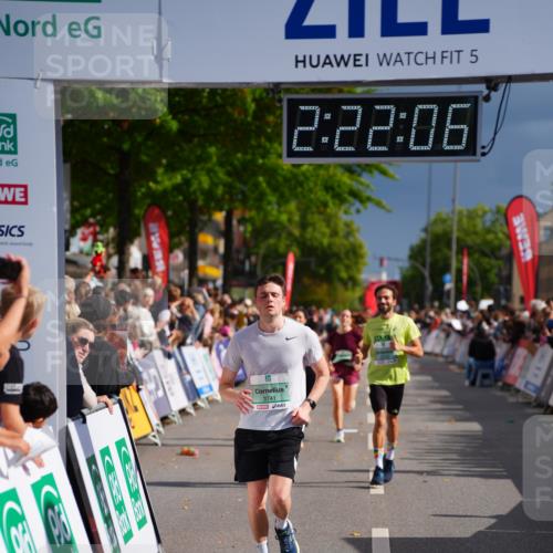 20.09.2026 - PSD Bank Halbmarathon LAZAROV Photography http://msf.ph/oto/10539141 20.09.2026 12:22:06 Ziel 1773, 2235, 2770, 3014, 3741, 4413 meine-sportfotos.de