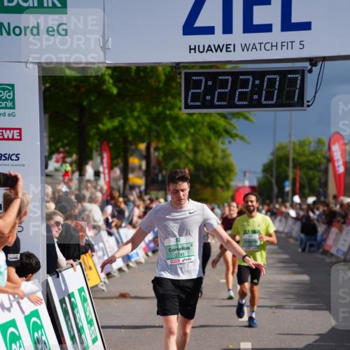 20.09.2026 - PSD Bank Halbmarathon LAZAROV Photography http://msf.ph/oto/10539153 20.09.2026 12:22:06 Ziel 1773, 2235, 2770, 3014, 3741, 4413 meine-sportfotos.de