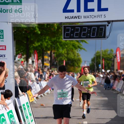 20.09.2026 - PSD Bank Halbmarathon LAZAROV Photography http://msf.ph/oto/10539162 20.09.2026 12:22:06 Ziel 1773, 2235, 2770, 3014, 3741, 4413 meine-sportfotos.de