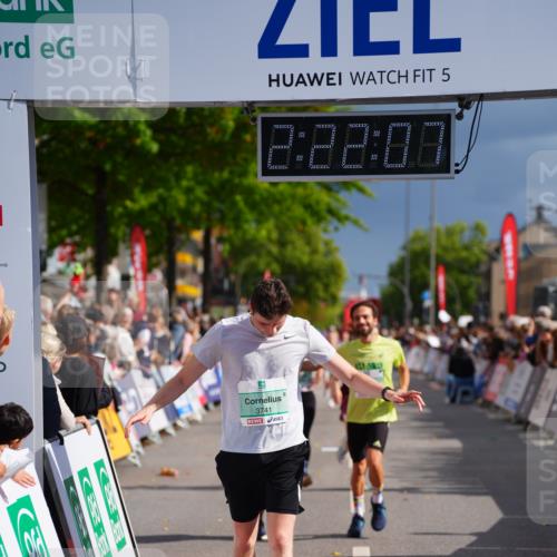 20.09.2026 - PSD Bank Halbmarathon LAZAROV Photography http://msf.ph/oto/10539171 20.09.2026 12:22:07 Ziel 1773, 2235, 2770, 3014, 3741, 4413 meine-sportfotos.de