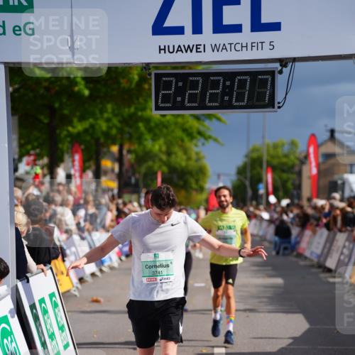 20.09.2026 - PSD Bank Halbmarathon LAZAROV Photography http://msf.ph/oto/10539175 20.09.2026 12:22:07 Ziel 1773, 2235, 2770, 3014, 3741, 4413 meine-sportfotos.de