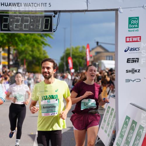 20.09.2026 - PSD Bank Halbmarathon LAZAROV Photography http://msf.ph/oto/10539225 20.09.2026 12:22:09 Ziel 1773, 2770, 3014, 3741, 4413 meine-sportfotos.de