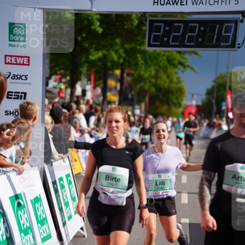 20.09.2026 - PSD Bank Halbmarathon LAZAROV Photography http://msf.ph/oto/10539312 20.09.2026 12:22:19 Ziel 1329, 1991, 3560, 4337, 4361 meine-sportfotos.de