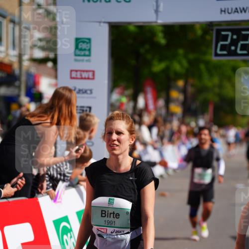 20.09.2026 - PSD Bank Halbmarathon LAZAROV Photography http://msf.ph/oto/10539334 20.09.2026 12:22:20 Ziel 1329, 1991, 3560, 4337, 4361 meine-sportfotos.de