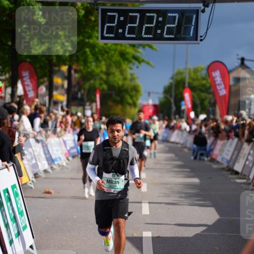 20.09.2026 - PSD Bank Halbmarathon LAZAROV Photography http://msf.ph/oto/10539346 20.09.2026 12:22:21 Ziel 1329, 1825, 1991, 3560, 4337, 4361 meine-sportfotos.de