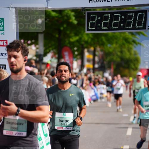 20.09.2026 - PSD Bank Halbmarathon LAZAROV Photography http://msf.ph/oto/10539408 20.09.2026 12:22:29 Ziel 1825, 2996, 3462, 4337, 4362 meine-sportfotos.de