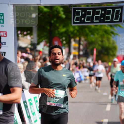 20.09.2026 - PSD Bank Halbmarathon LAZAROV Photography http://msf.ph/oto/10539420 20.09.2026 12:22:29 Ziel 1825, 2996, 3462, 4337, 4362 meine-sportfotos.de