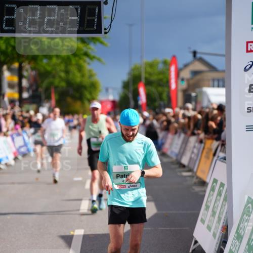 20.09.2026 - PSD Bank Halbmarathon LAZAROV Photography http://msf.ph/oto/10539435 20.09.2026 12:22:31 Ziel 1825, 2996, 3462, 4362, 4666 meine-sportfotos.de