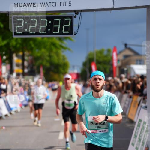 20.09.2026 - PSD Bank Halbmarathon LAZAROV Photography http://msf.ph/oto/10539447 20.09.2026 12:22:32 Ziel 1825, 2996, 3462, 4362, 4666 meine-sportfotos.de