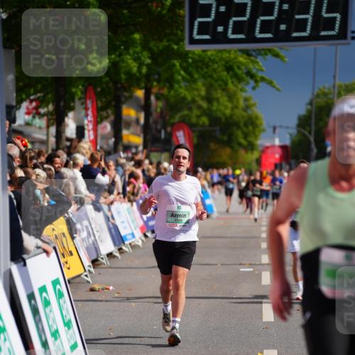 20.09.2026 - PSD Bank Halbmarathon LAZAROV Photography http://msf.ph/oto/10539470 20.09.2026 12:22:34 Ziel 1657, 2996, 3462, 4333, 4362, 4388, 4666 meine-sportfotos.de