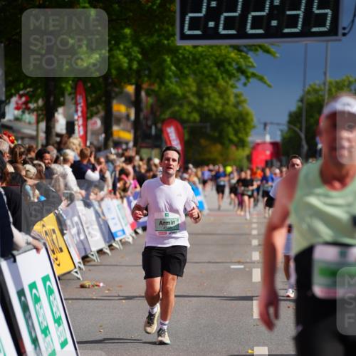 20.09.2026 - PSD Bank Halbmarathon LAZAROV Photography http://msf.ph/oto/10539473 20.09.2026 12:22:34 Ziel 1657, 2996, 3462, 4333, 4362, 4388, 4666 meine-sportfotos.de